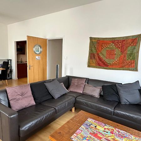 Comfy Two Bedroom Apartment Right In The City Centre 글라스고 외부 사진