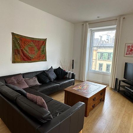 Comfy Two Bedroom Apartment Right In The City Centre 글라스고 외부 사진