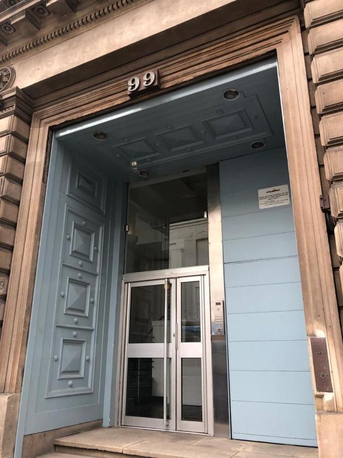 Comfy Two Bedroom Apartment Right In The City Centre 글라스고 외부 사진